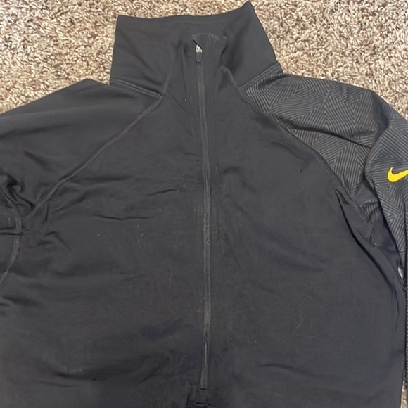 Nike Pro Livestrong quarter zip performance jacket Size S - Picture 2 of 3